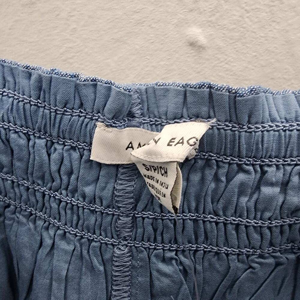 American Eagle Blue Denim Chambray Floral Embroidered Crop Top NWT Small - Picture 6 of 10